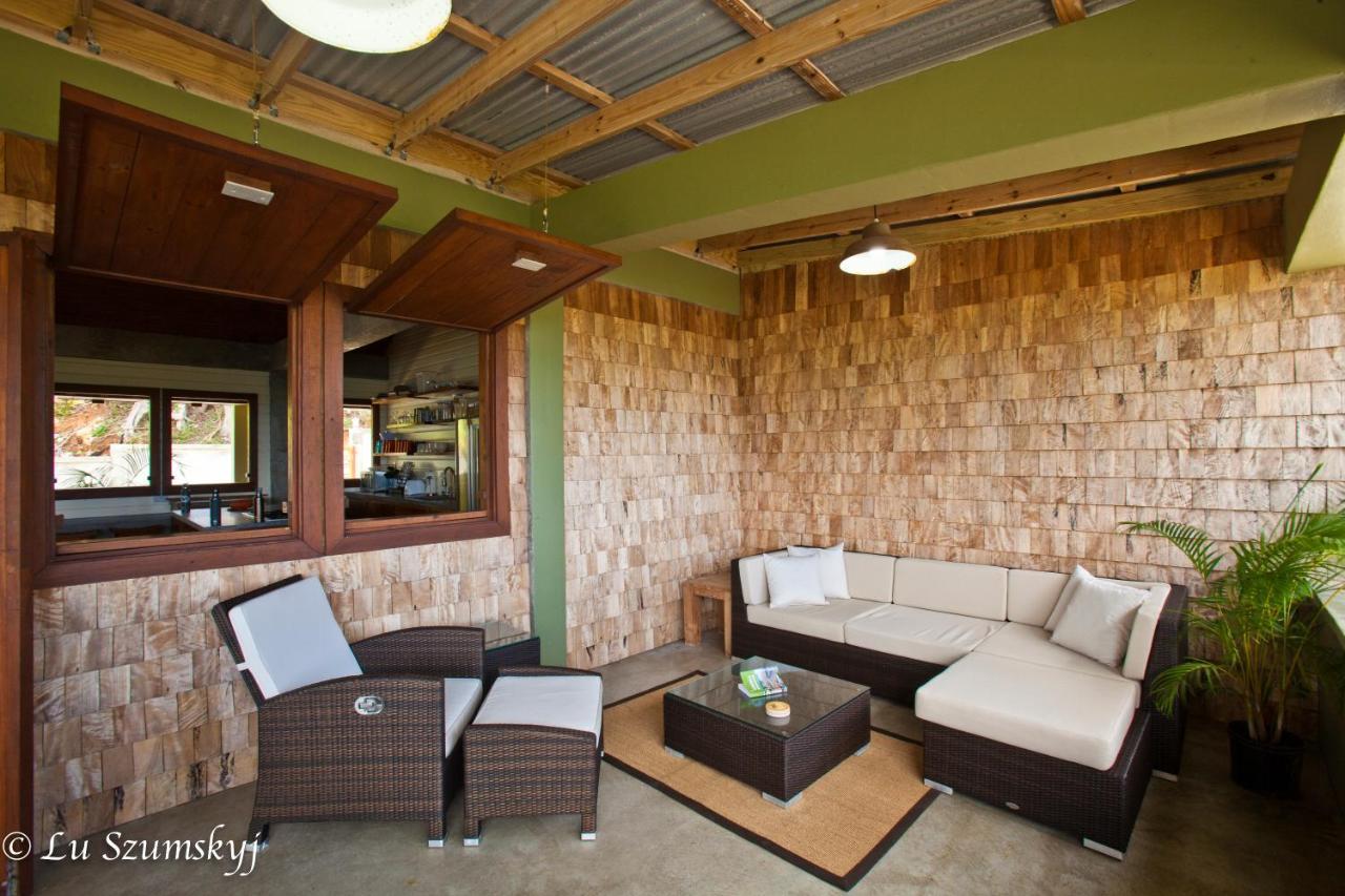 Pagua Bay House - Oceanfront Cabana'S Marigot Exterior foto