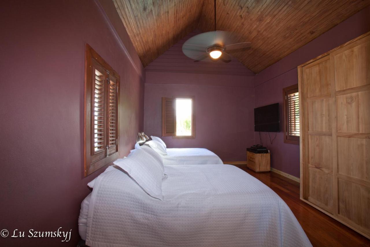 Pagua Bay House - Oceanfront Cabana'S Marigot Exterior foto