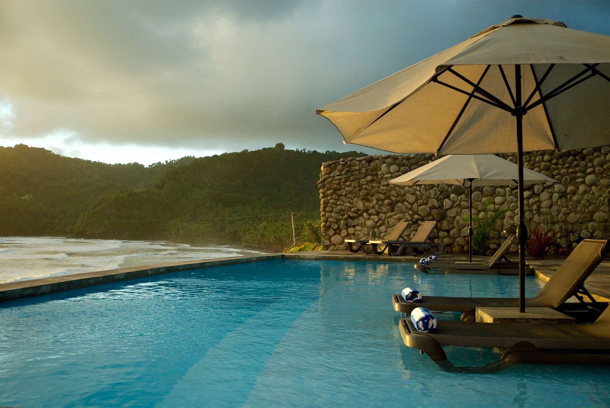 Pagua Bay House - Oceanfront Cabana'S Marigot Exterior foto